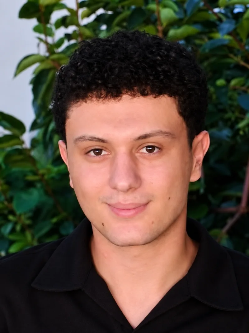 Portrait of Yanis Senovic